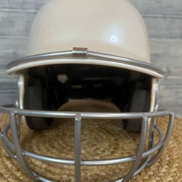 Adidas Destiny Softball Batting Helmet, 6 3/8" To 7 5/8" -White  Beige/Pearl. - Picture 6 of 10